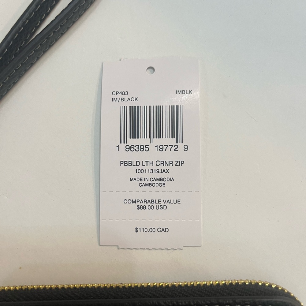 COACH pebbles leather wristlet corner zip - Picture 2 of 4